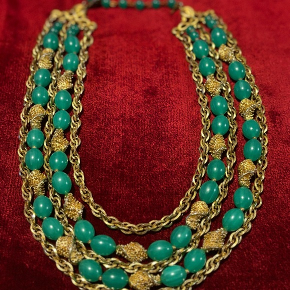 Crown Trifari- gold&green statement necklace-TRUE VINTAGE PIECE - Picture 3 of 7